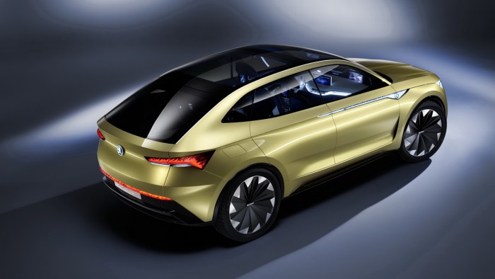 Frankfurt 2017: Transmisiune LIVE de la standul companiei Skoda Frankfurt 2017: Transmisiune LIVE de la standul companiei Skoda