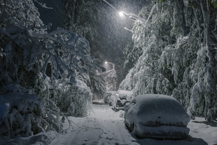 (galerie foto) Imagini apocaliptice. În luna lui aprilie, Chișinăul e în nămeți (galerie foto) Imagini apocaliptice. În luna lui aprilie, Chișinăul e în nămeți