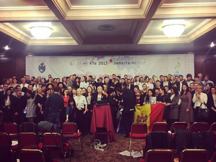 Grupul „Adoptă un vot” organizează a II-a ediție a offline-ului. De data aceasta în Moldova Grupul „Adoptă un vot” organizează a II-a ediție a offline-ului. De data aceasta în Moldova