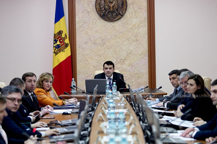 LIVE: Guvernul Gaburici își asumă responsabilitatea pentru adoptarea legii bugetului și politicii bugetar-fiscale LIVE: Guvernul Gaburici își asumă responsabilitatea pentru adoptarea legii bugetului și politicii bugetar-fiscale