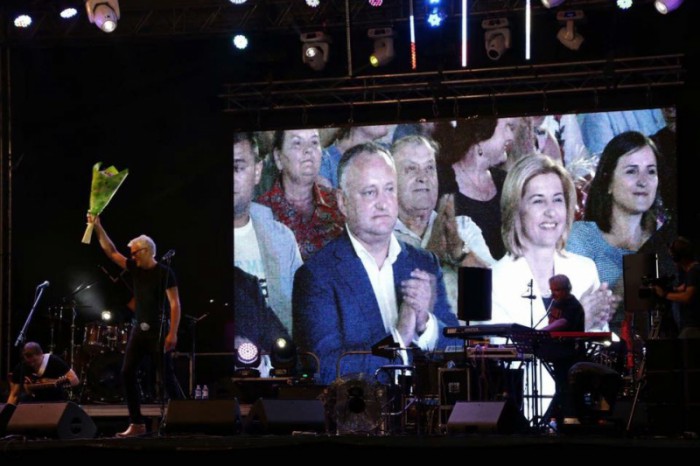 Igor Dodon a participat la festivitățile prilejuite de ziua creării Găgăuziei și hramul orașului Comrat Igor Dodon a participat la festivitățile prilejuite de ziua creării Găgăuziei și hramul orașului Comrat