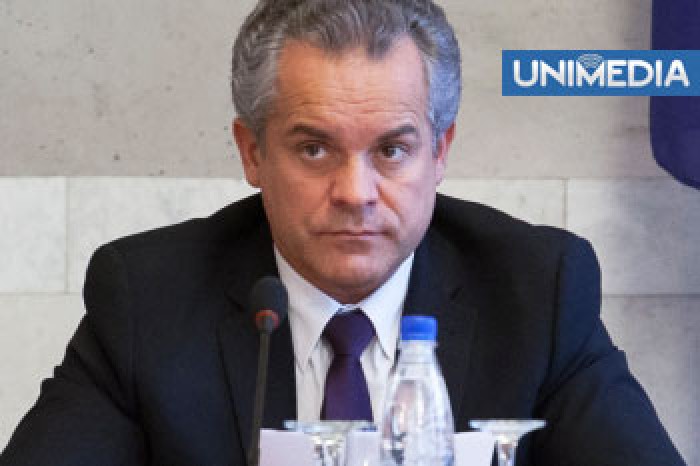 Interviu: Vlad Plahotniuc vorbește despre relația cu Vlad Filat și învestirea noului Guvern Interviu: Vlad Plahotniuc vorbește despre relația cu Vlad Filat și învestirea noului Guvern