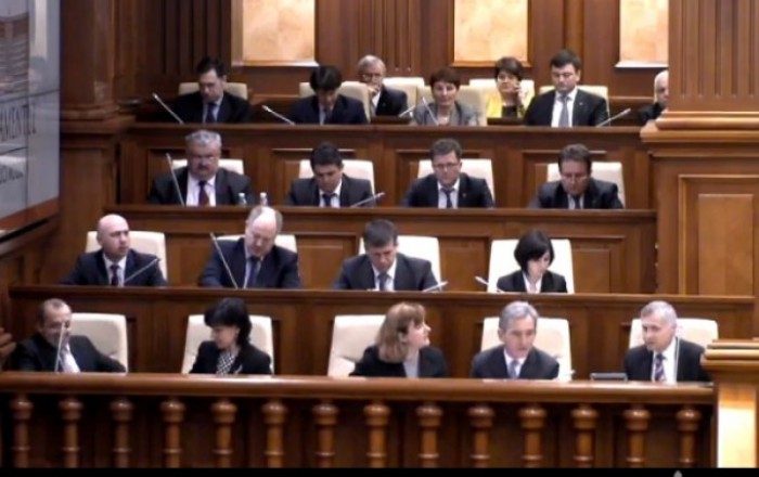 Leancă va solicita vineri votul Parlamentului pentru învestirea noului Guvern Leancă va solicita vineri votul Parlamentului pentru învestirea noului Guvern