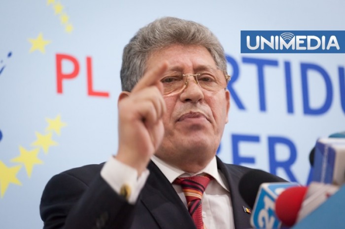 Liberalii vor ca bașcanul să fie exclus din Guvern Liberalii vor ca bașcanul să fie exclus din Guvern