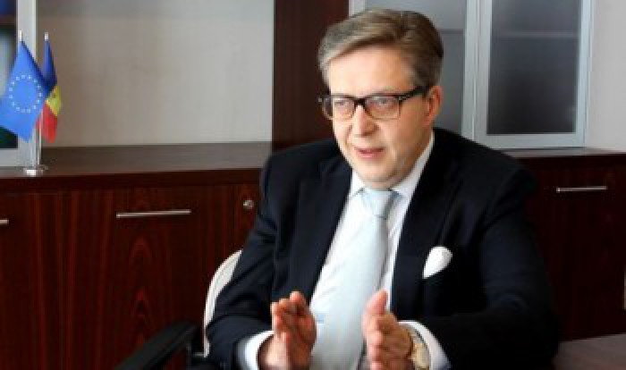 (Video) Ziua Europei la Chișinău. Ambasadorul EU în Republica Moldova, Pirkka Tapiola, a susținut o conferință de presă (Video) Ziua Europei la Chișinău. Ambasadorul EU în Republica Moldova, Pirkka Tapiola, a susținut o conferință de presă