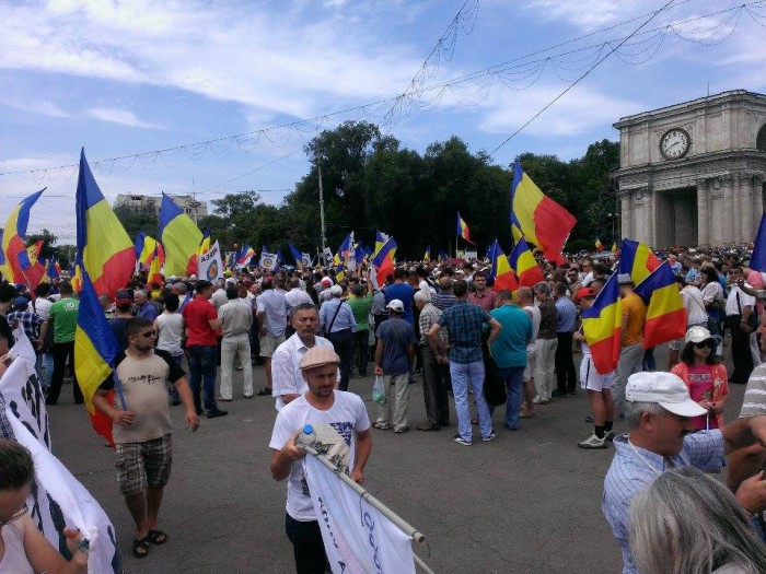 Live: Marșul organizat de Plaftorma Unionistă Acțiunea 2012 cu genericul „Marea Adunare Națională” Live: Marșul organizat de Plaftorma Unionistă Acțiunea 2012 cu genericul „Marea Adunare Națională”