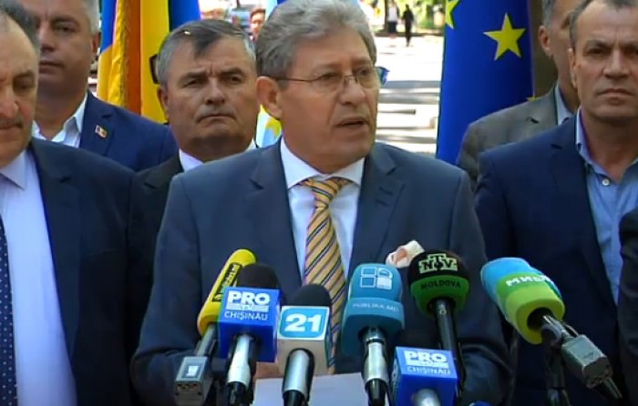 (video) PL vrea demiterea lui Dodon prin referendum: Formațiunea lansează o campanie de colectare de semnături (video) PL vrea demiterea lui Dodon prin referendum: Formațiunea lansează o campanie de colectare de semnături
