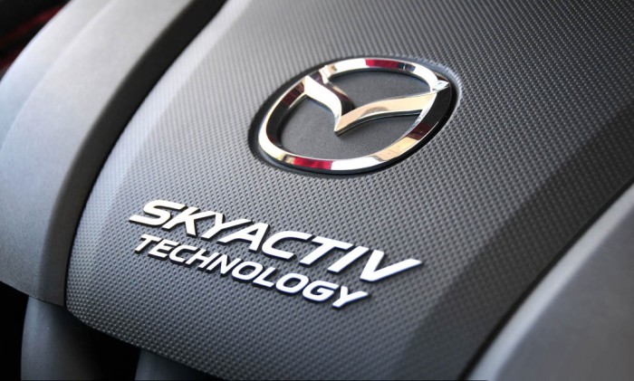 Mazda anunţă o nouă familie de motoare care aprinde benzina şi aerul prin comprimare Mazda anunţă o nouă familie de motoare care aprinde benzina şi aerul prin comprimare