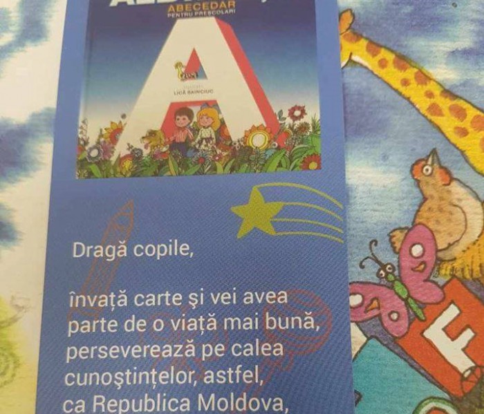(foto) Mesajul lui Filip din „Albinuța” trimisă copiilor din diasporă, „rectificat” de o moldoveancă, stabilită peste hotare (foto) Mesajul lui Filip din „Albinuța” trimisă copiilor din diasporă, „rectificat” de o moldoveancă, stabilită peste hotare