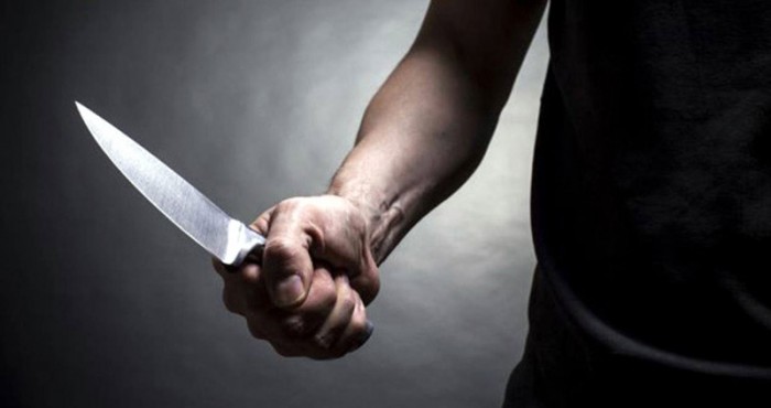 Nu a mai putut rezista: Un bărbat a murit după ce s-a înjunghiat în picior din cauza durerii insuportabile Nu a mai putut rezista: Un bărbat a murit după ce s-a înjunghiat în picior din cauza durerii insuportabile