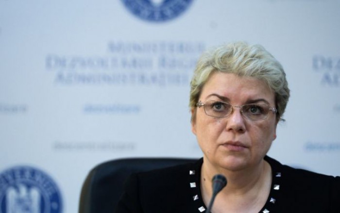 O ministră din România, audiată la DNA. Sevil Shhaideh este printre cei pe care premierul vrea să-i demită O ministră din România, audiată la DNA. Sevil Shhaideh este printre cei pe care premierul vrea să-i demită