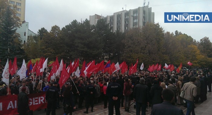 (video) PCRM își redirecționează protestele către structurile europene (video) PCRM își redirecționează protestele către structurile europene