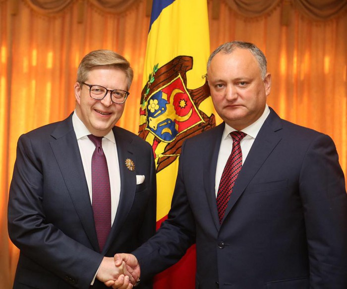 Pirkka Tapiola, decorat de Igor Dodon cu „Ordinul de Onoare” Pirkka Tapiola, decorat de Igor Dodon cu „Ordinul de Onoare”