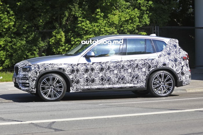 Poze spion şi video: Noul BMW X3 începe să lase din camuflaj, iar X3 M a fost scos pe Nurburgring Poze spion şi video: Noul BMW X3 începe să lase din camuflaj, iar X3 M a fost scos pe Nurburgring