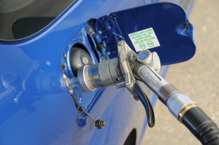 Scumpire în lanț. Preţul gazului lichefiat a crescut odată cu noile tarife stabilite de ANRE pentru carburanţi Scumpire în lanț. Preţul gazului lichefiat a crescut odată cu noile tarife stabilite de ANRE pentru carburanţi