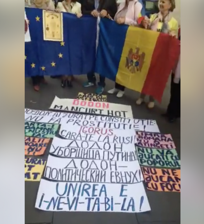 Italia: Moldovenii, nemulţumiţi că Dodon nu s-ar fi văzut cu ei