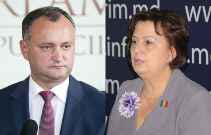 Războiul între socialiști continuă Războiul între socialiști continuă