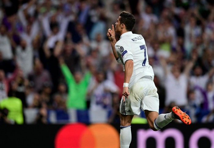 (video) Real Madrid s-a calificat în semifinalele Ligii Campionilor! Cristiano Ronaldo a fost eroul madrilenilor (video) Real Madrid s-a calificat în semifinalele Ligii Campionilor! Cristiano Ronaldo a fost eroul madrilenilor