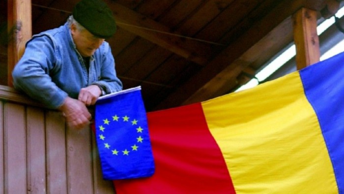 România în UE de zece ani. O perioadă fastă de modernizare și de dezvoltare România în UE de zece ani. O perioadă fastă de modernizare și de dezvoltare