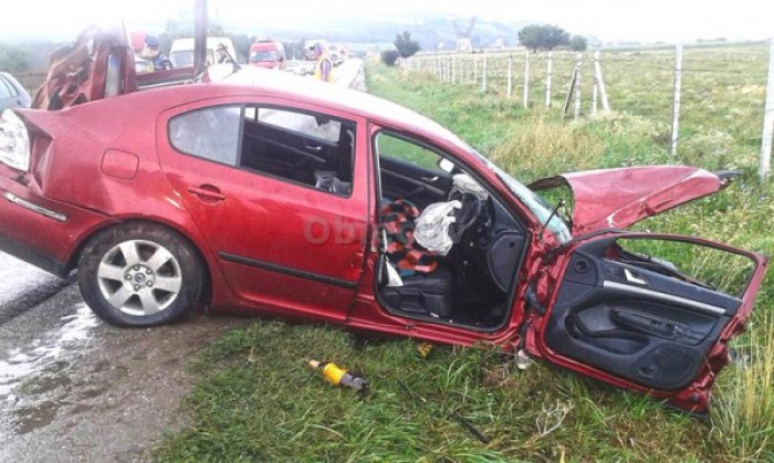 S-a întâmplat în România. Un moldovean a ajuns în comă la spital, iar soția sa însărcinată e grav rănită, după ce au intrat cu mașina pe contrasens S-a întâmplat în România. Un moldovean a ajuns în comă la spital, iar soția sa însărcinată e grav rănită, după ce au intrat cu mașina pe contrasens