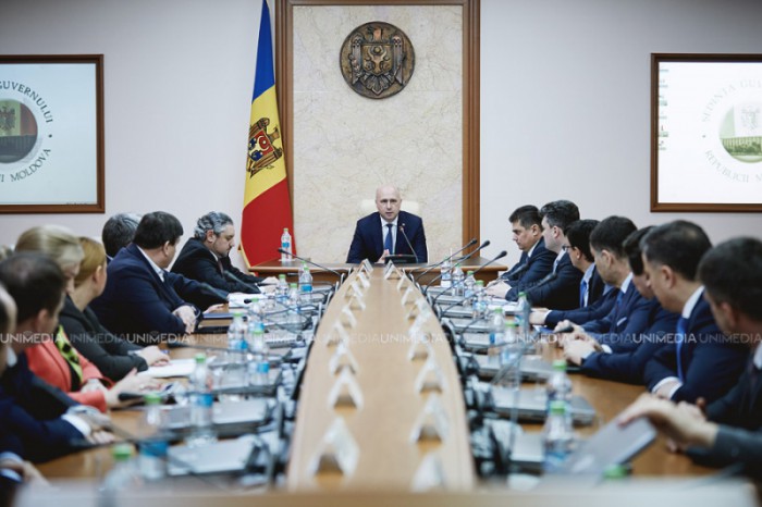 Sedință de urgență, cu participarea premierului Pavel Filip. Comisia pentru situaţii excepţionale se întrunește pentru a discuta despre intemperie Sedință de urgență, cu participarea premierului Pavel Filip. Comisia pentru situaţii excepţionale se întrunește pentru a discuta despre intemperie