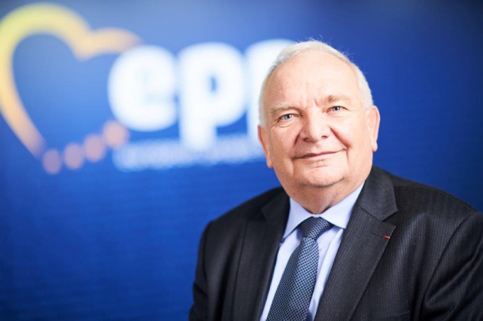 Mesaj extrem de dur din UE: PPE va cere Comisiei Europene stoparea tuturor finanțărilor pentru Republica Moldova, dar și revizuirea Acordului de Asociere RM-UE Mesaj extrem de dur din UE: PPE va cere Comisiei Europene stoparea tuturor finanțărilor pentru Republica Moldova, dar și revizuirea Acordului de Asociere RM-UE