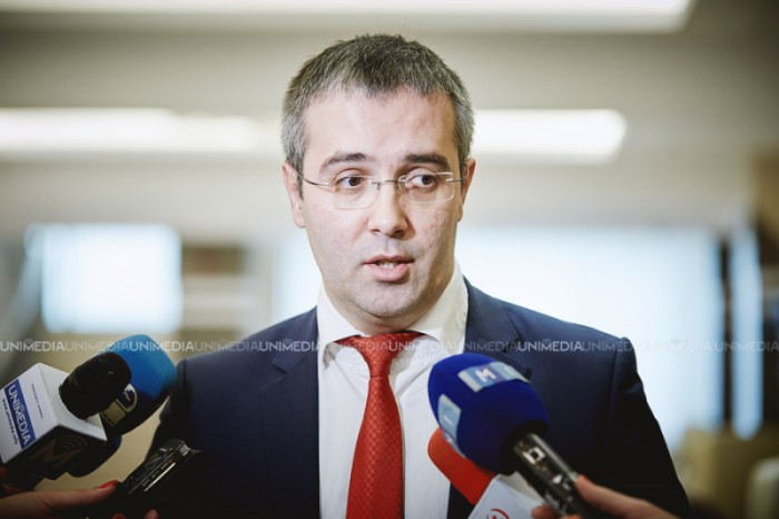 Sergiu Sârbu propune dublarea numărului de angajați ai unei instituții de stat și salarii de peste 10 mii de lei pentru aceștia Sergiu Sârbu propune dublarea numărului de angajați ai unei instituții de stat și salarii de peste 10 mii de lei pentru aceștia