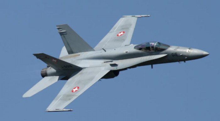 Siria: Un avion american a doborât o aeronavă de luptă a regimului de la Damasc. Rusia avertizează SUA să nu atace forțele guvernamentale siriene Siria: Un avion american a doborât o aeronavă de luptă a regimului de la Damasc. Rusia avertizează SUA să nu atace forțele guvernamentale siriene