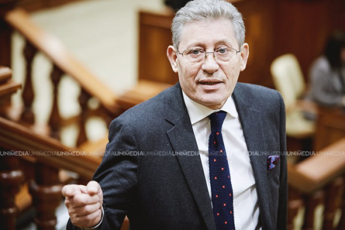 Stop cadru. Ghimpu: Nu m-am gândit că Putin o să mă copieze. Trebuia să-i dea lui Dodon harta României Mari Stop cadru. Ghimpu: Nu m-am gândit că Putin o să mă copieze. Trebuia să-i dea lui Dodon harta României Mari
