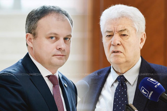 (stop cadru) Minut de reculegere în Parlament în memoria deportărilor. Voronin către Candu: De actuala guvernare sunt deportate 200 de mii de familii (stop cadru) Minut de reculegere în Parlament în memoria deportărilor. Voronin către Candu: De actuala guvernare sunt deportate 200 de mii de familii