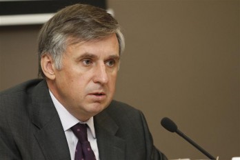 Sturza: Creșterea economică cu 5% - o conservare a înapoierii și sărăciei Sturza: Creșterea economică cu 5% - o conservare a înapoierii și sărăciei