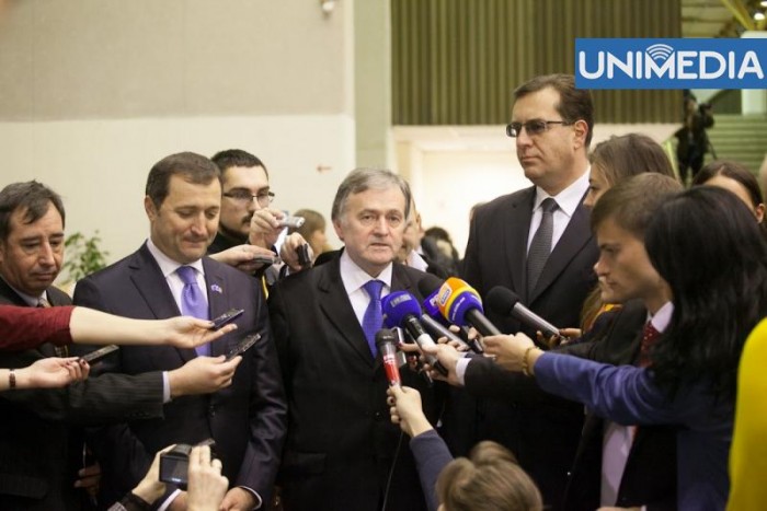 Subiectele care au reunit în ședință partidele din Coaliția Pro-Europeană Subiectele care au reunit în ședință partidele din Coaliția Pro-Europeană