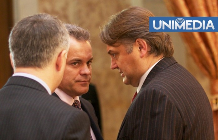 Trei motive de la Bogatu, de ce „grupul Plahotniuc-Lupu” nu va vota moțiunea de cenzură Trei motive de la Bogatu, de ce „grupul Plahotniuc-Lupu” nu va vota moțiunea de cenzură
