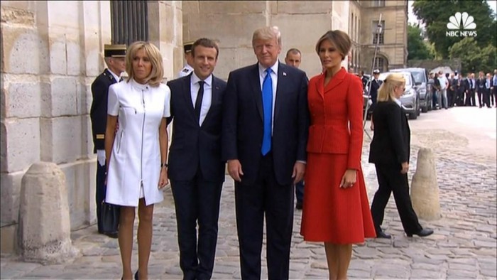 (video) Trump către prima doamnă a Franței: Ești într-o formă atât de bună (video) Trump către prima doamnă a Franței: Ești într-o formă atât de bună