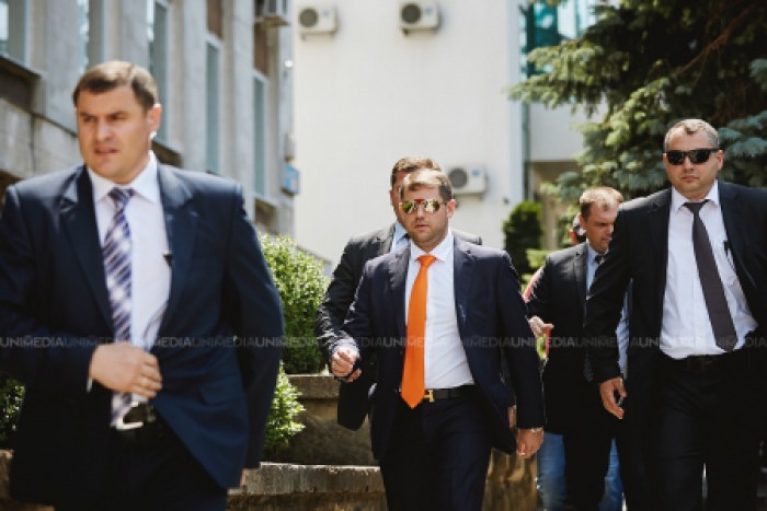 Ultima oră! Ilan Shor, condamnat la 7 ani și 6 luni de închisoare. Avocat: Se simte rău și a chemat ambulanța Ultima oră! Ilan Shor, condamnat la 7 ani și 6 luni de închisoare. Avocat: Se simte rău și a chemat ambulanța