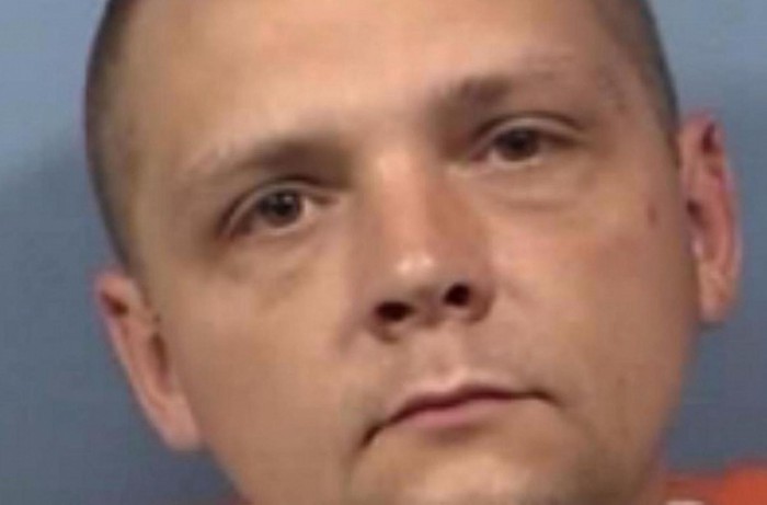 Un bărbat a fost condamnat la 22 de ani de închisoare după ce a furat o telecomandă TV. S-a întâmplat în SUA Un bărbat a fost condamnat la 22 de ani de închisoare după ce a furat o telecomandă TV. S-a întâmplat în SUA
