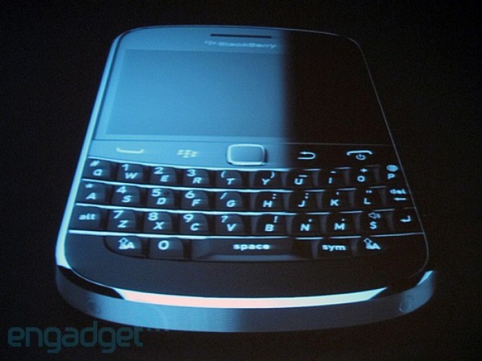 Utilizatorii de BlackBerry, afectați de o pană masivă Utilizatorii de BlackBerry, afectați de o pană masivă