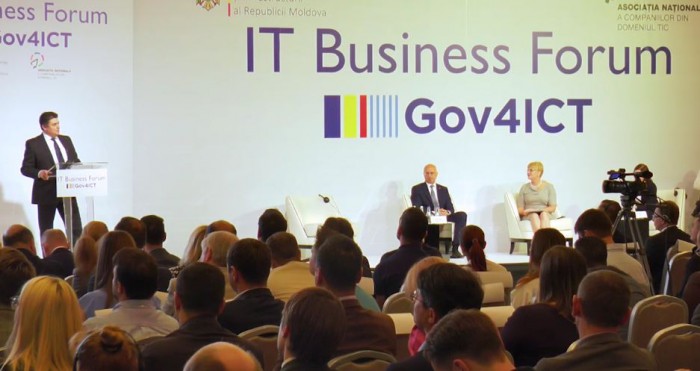 Vânzări de servicii IT în valoare de 2,16 miliarde de lei în 2016. Forumul „Gov4ICT” a adunat zeci de companii IT din Moldova Vânzări de servicii IT în valoare de 2,16 miliarde de lei în 2016. Forumul „Gov4ICT” a adunat zeci de companii IT din Moldova