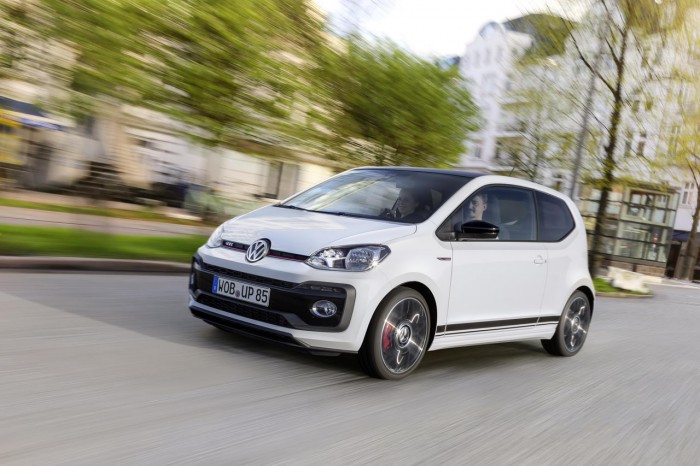 (video) Deocamdată prototip, noul VW Up! GTI poate merge cu până la 200 de km/h (video) Deocamdată prototip, noul VW Up! GTI poate merge cu până la 200 de km/h