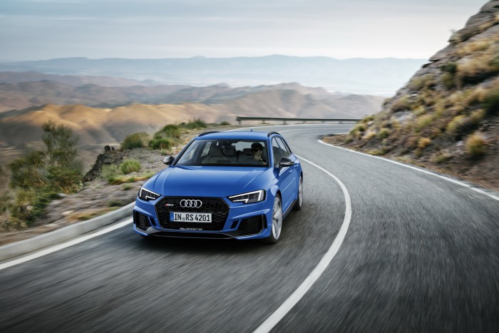 (video) Frankfurt 2017: Premieră mondială – Noul Audi RS 4 Avant (video) Frankfurt 2017: Premieră mondială – Noul Audi RS 4 Avant