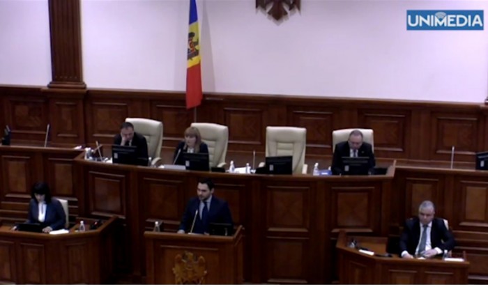 (video) Un nou schimb de replici în Parlament cu privire la limba oficială (video) Un nou schimb de replici în Parlament cu privire la limba oficială