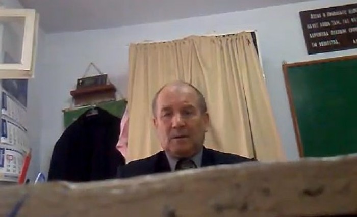 (video) Profesorul care i-a numit pe rușii din Bălți „proști nefericiți” a fost demis (video) Profesorul care i-a numit pe rușii din Bălți „proști nefericiți” a fost demis