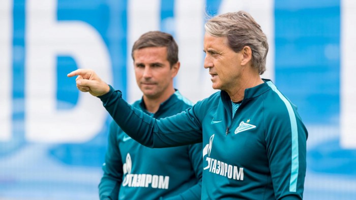 (video) Roberto Mancini a debutat cu dreptul pe banca tehnică a echipei Zenit! Trupa din Sankt Petersburg s-a impus la Khabarovsk (video) Roberto Mancini a debutat cu dreptul pe banca tehnică a echipei Zenit! Trupa din Sankt Petersburg s-a impus la Khabarovsk