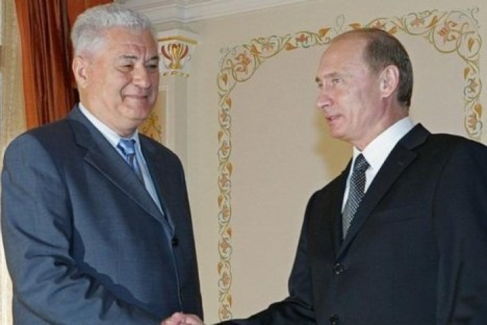 Voronin ia partea lui Putin Voronin ia partea lui Putin