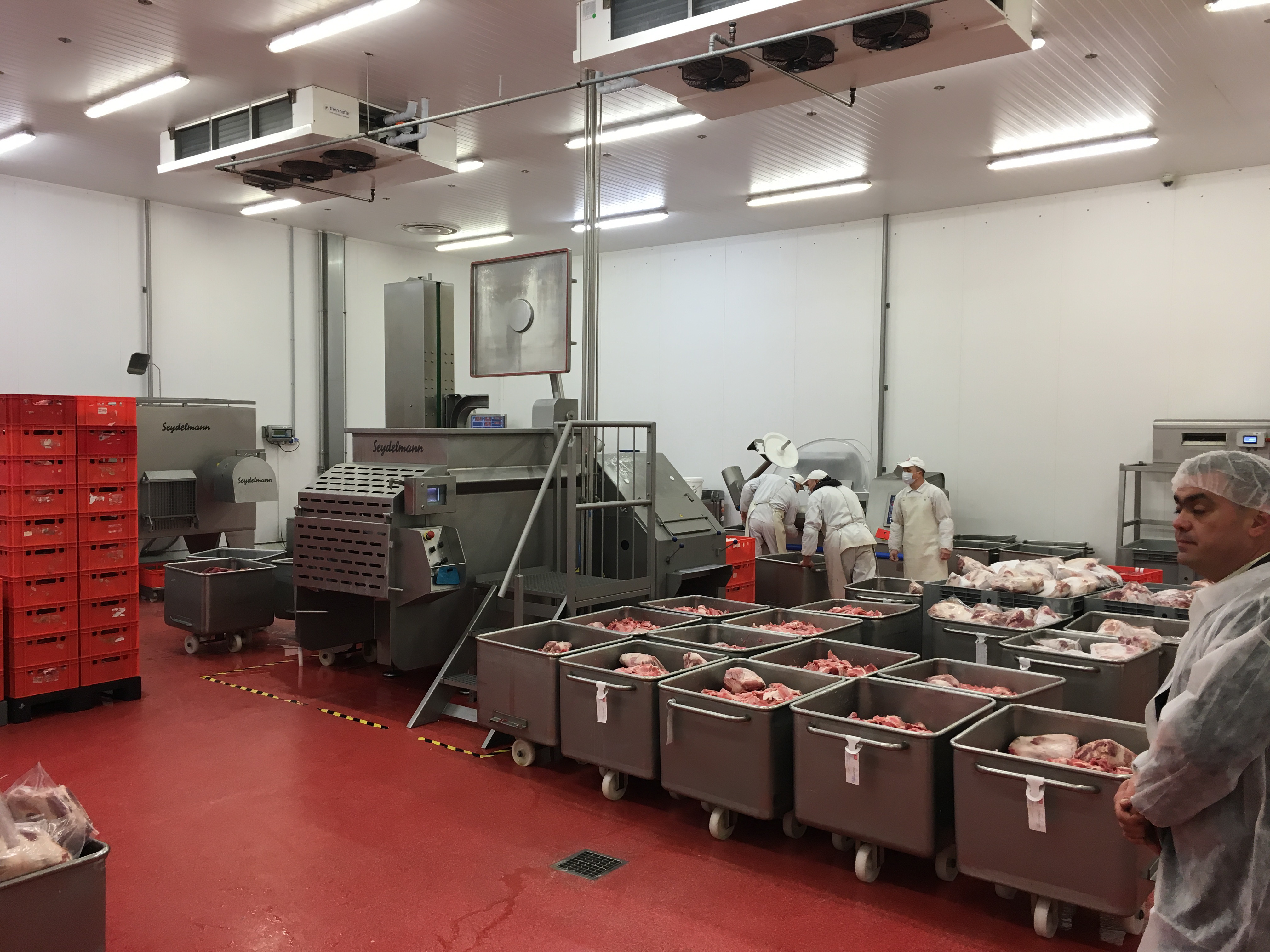 (foto) Fabrica de Mezeluri Rogob inspectată de ANSA Advertoriale UNIMEDIA