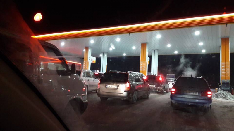 Efectul scumpirii carburanților: Așa arată la această oră o benzinărie