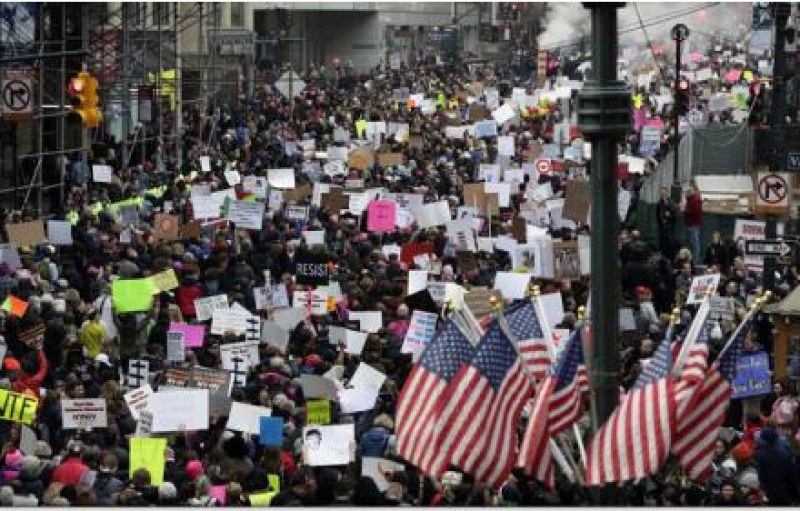 Milioane de oameni au manifestat contra lui Trump în întreaga lume