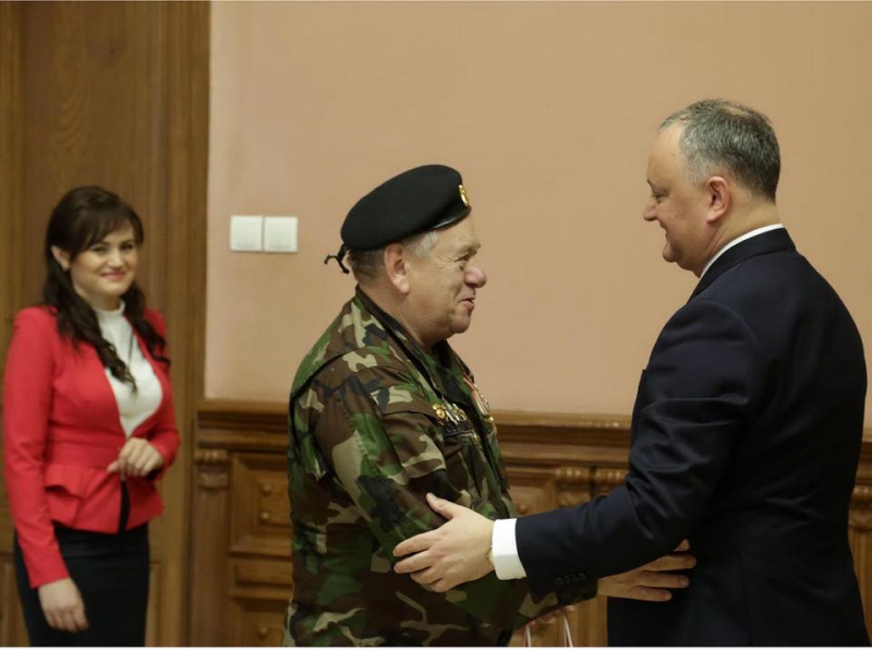 Cum și-a sărbătorit Igor Dodon cea de-a 42 aniversare: Mulțumesc familiei, fracțiunii PSRM, Mitropoliei Moldovei