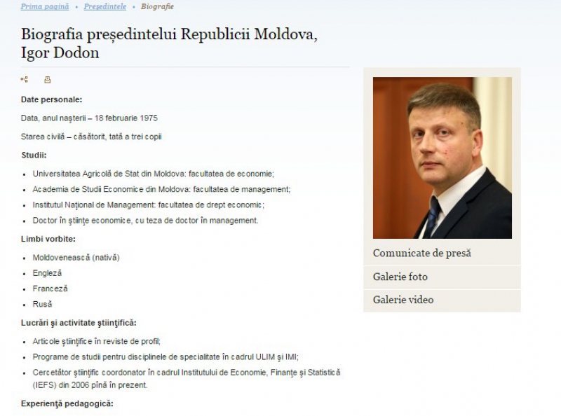 Cum arată Igor Dodon pe site-ul Președinției