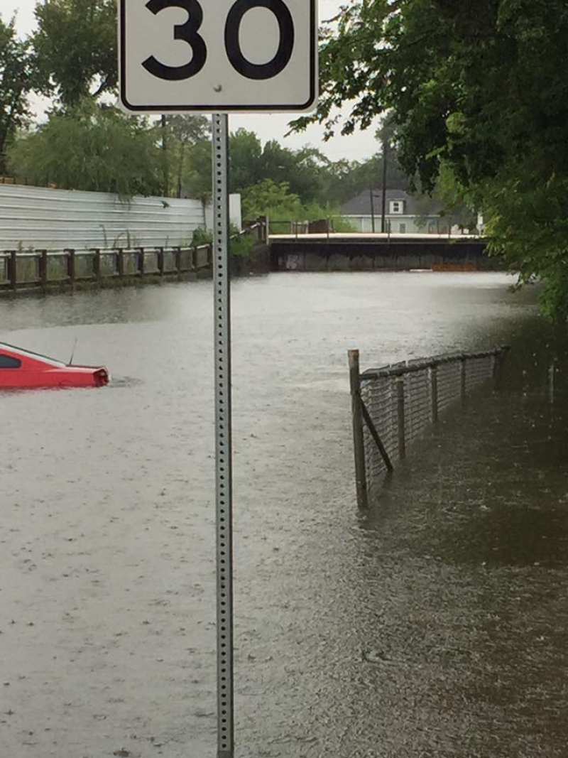 SUA: O moldoveancă, fără adăpost în urma inundațiilor din orașul Houston